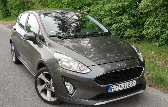 samochody osobowe Ford Fiesta cena 44900 przebieg: 57000, rok produkcji 2020 z Libiąż